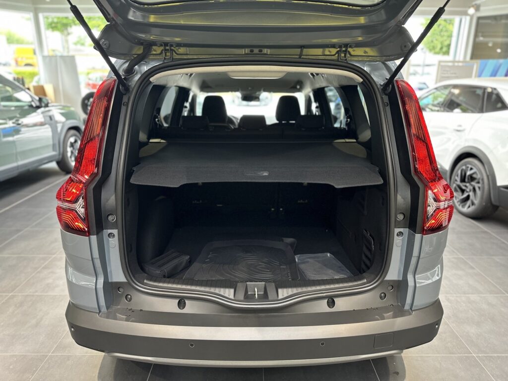 Dacia Jogger Exposé-Bild 22