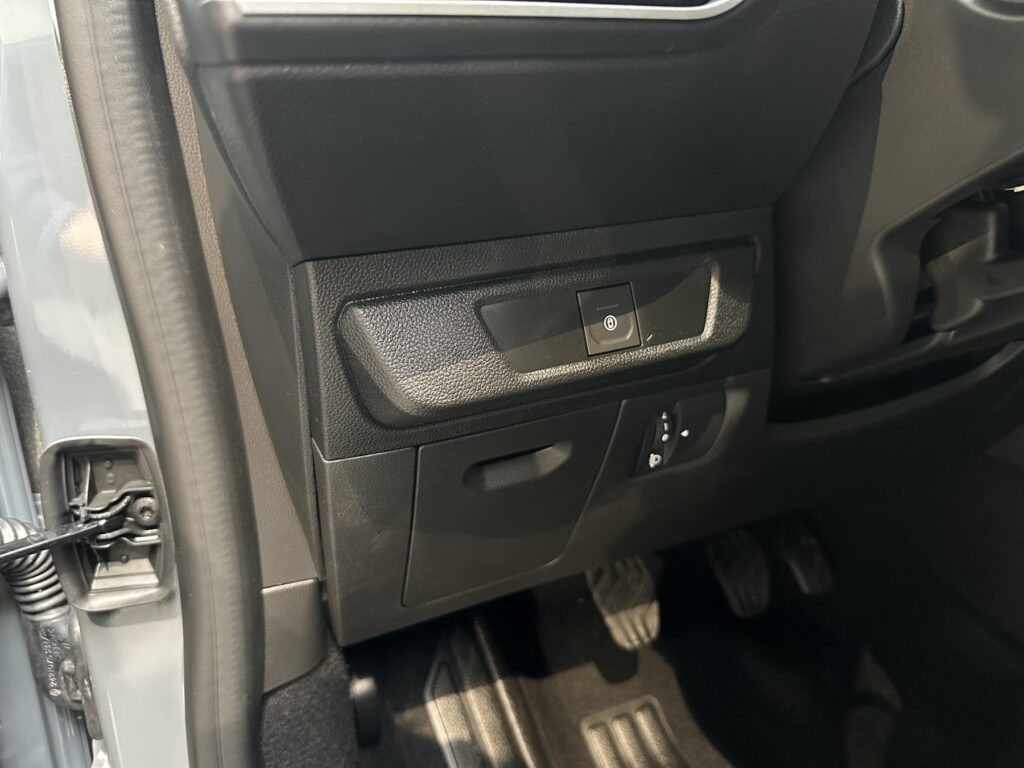 Dacia Jogger Exposé-Bild 34