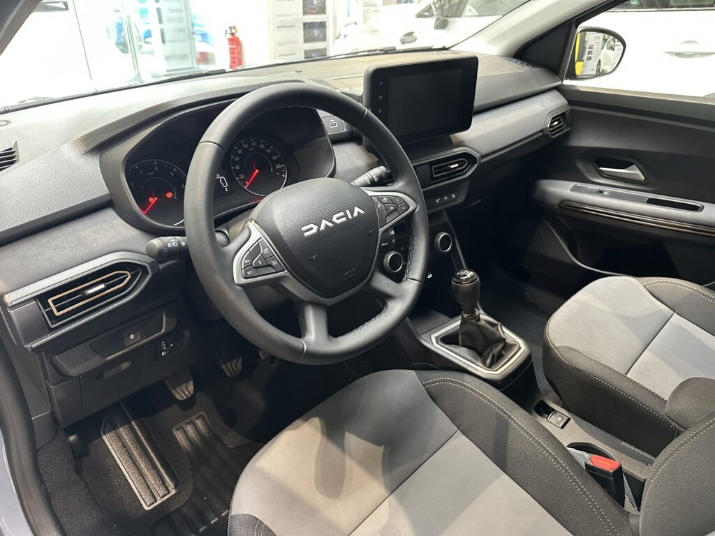 Dacia Jogger Exposé-Bild 35