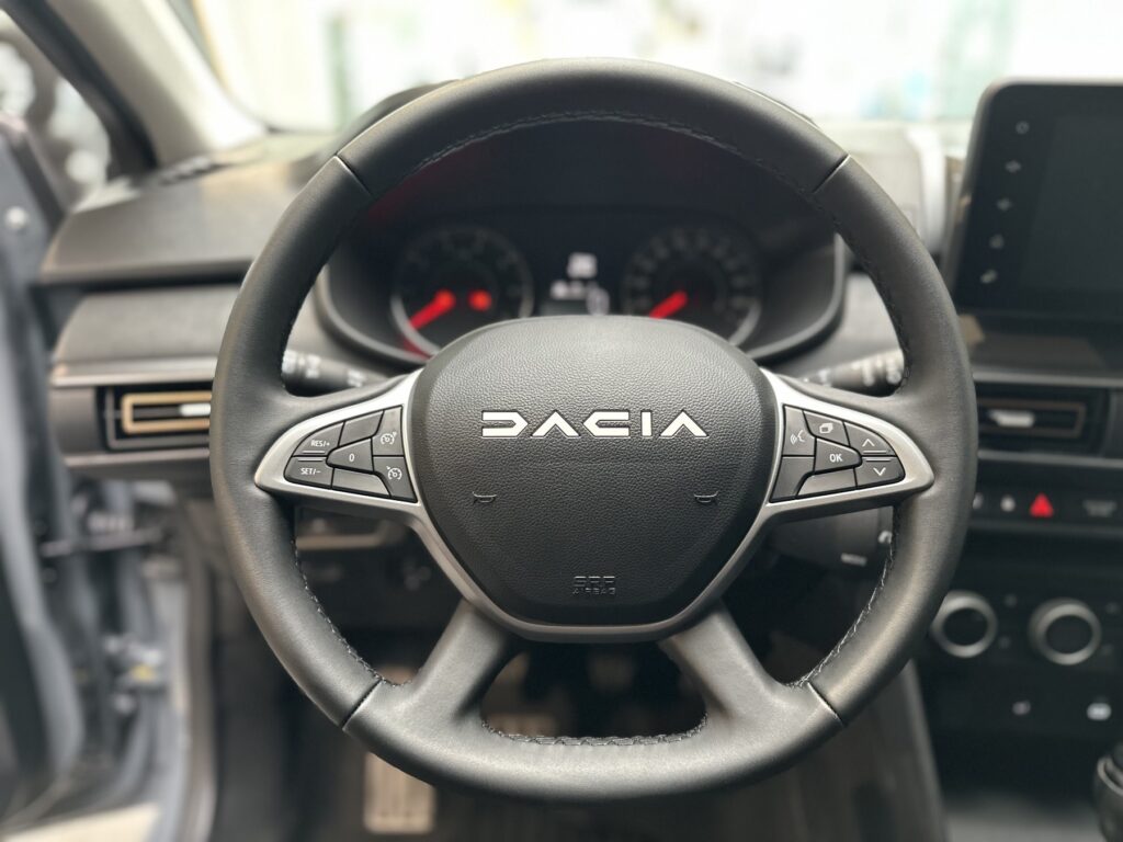 Dacia Jogger Exposé-Bild 37