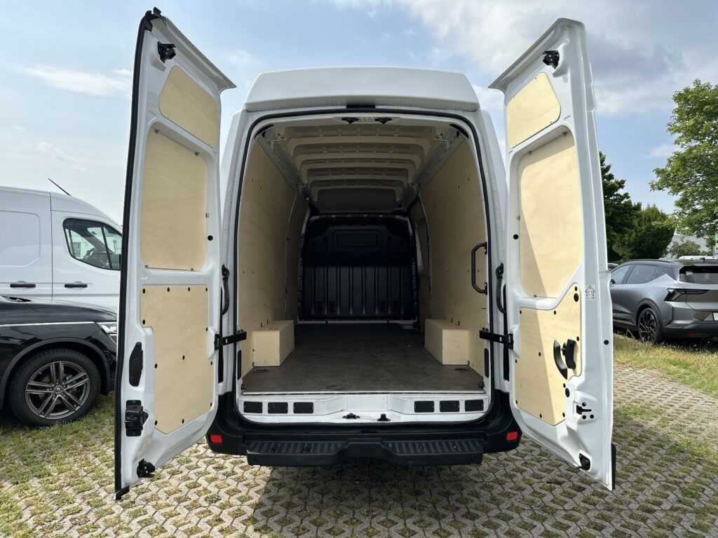 Renault Master Exposé-Bild 21