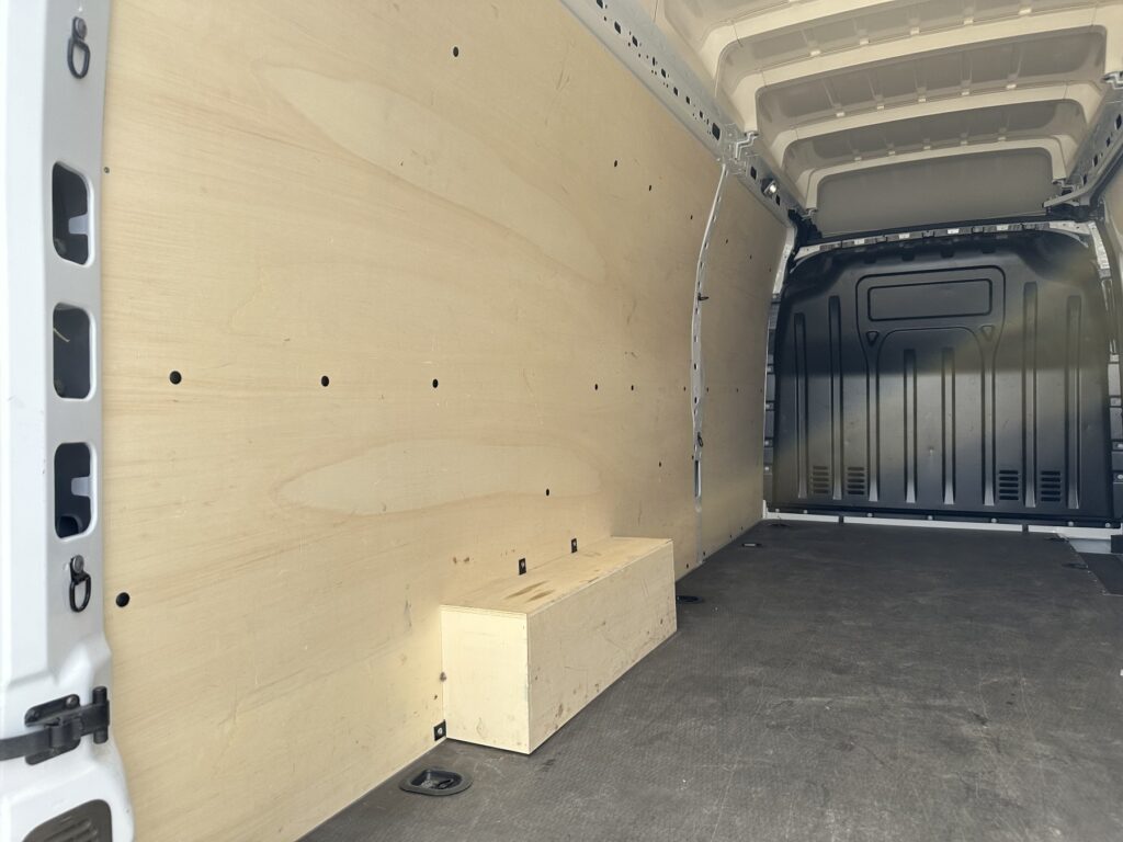 Renault Master Exposé-Bild 24