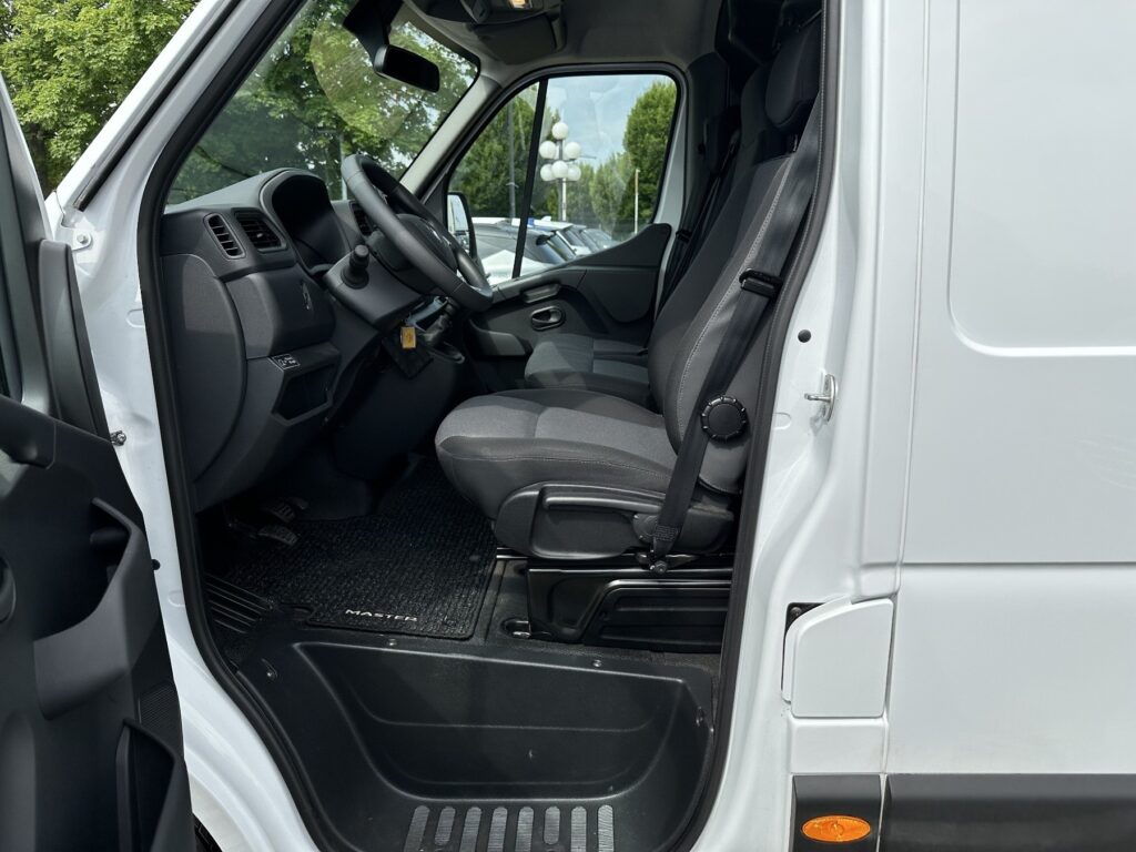Renault Master Exposé-Bild 34