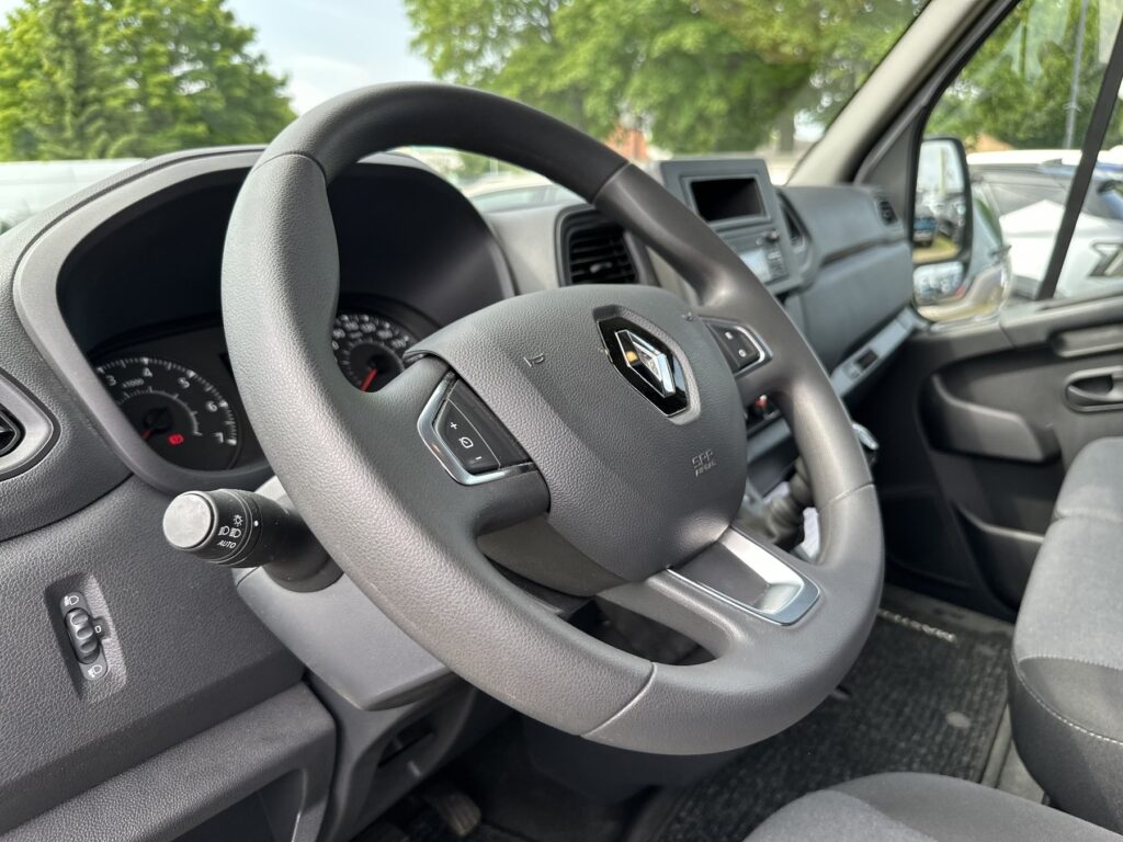 Renault Master Exposé-Bild 36