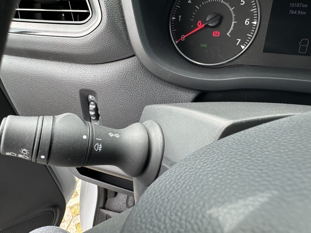 Renault Master Exposé-Bild 40