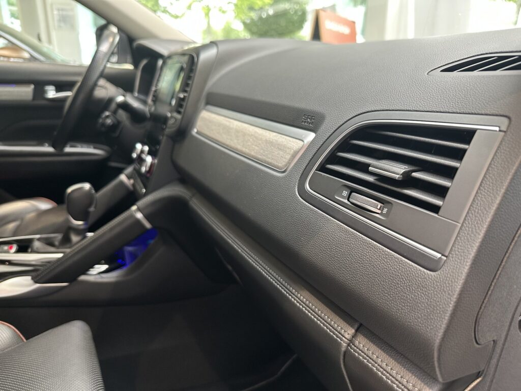 Renault Koleos Exposé-Bild 11