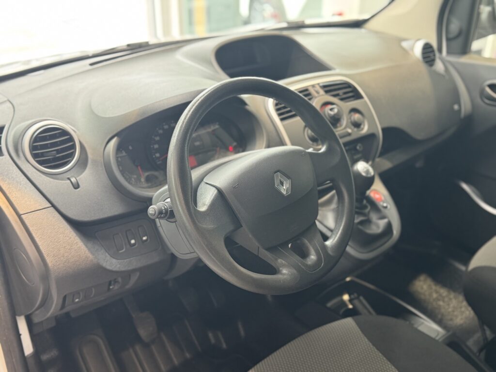 Renault Kangoo Exposé-Bild 21
