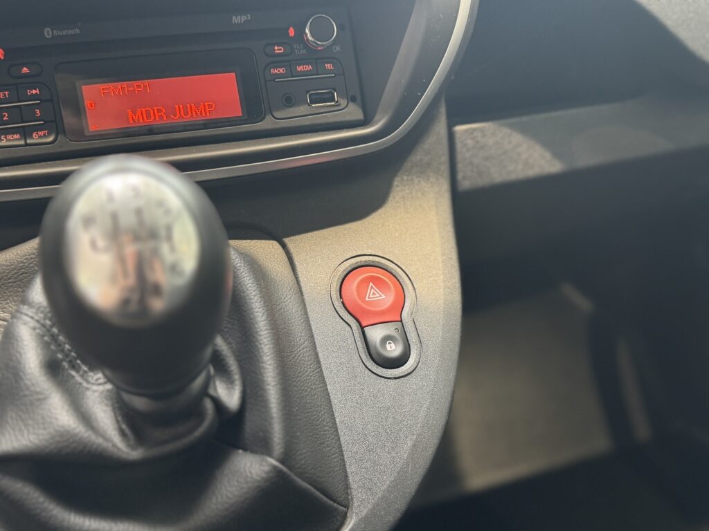 Renault Kangoo Exposé-Bild 36