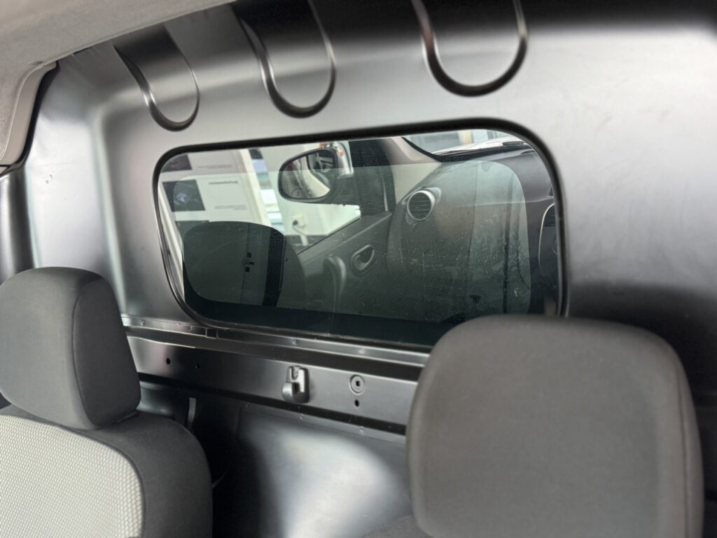 Renault Kangoo Exposé-Bild 42