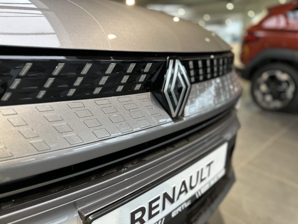 Renault Captur Exposé-Bild 9