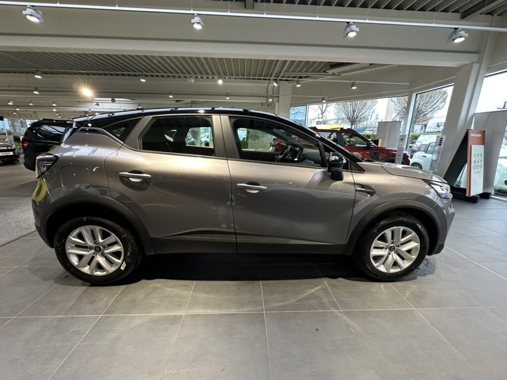 Renault Captur Exposé-Bild 10