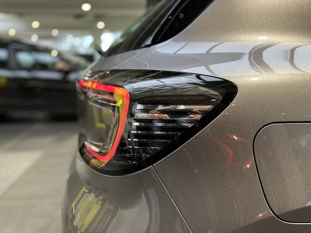 Renault Captur Exposé-Bild 20