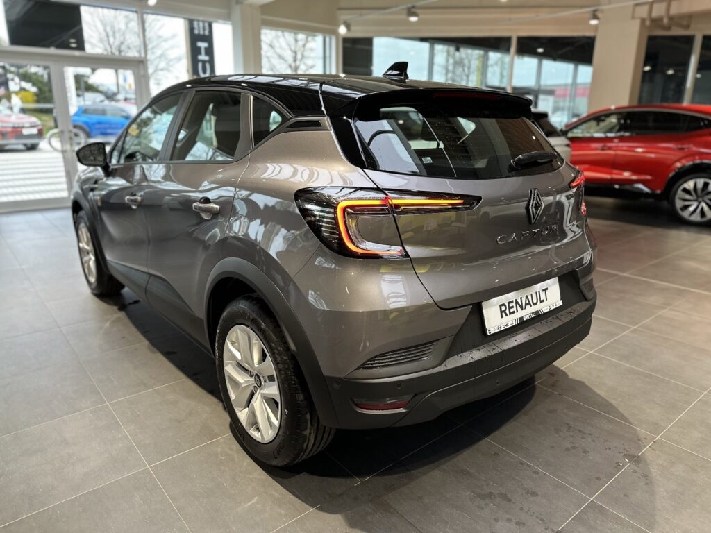Renault Captur Exposé-Bild 28