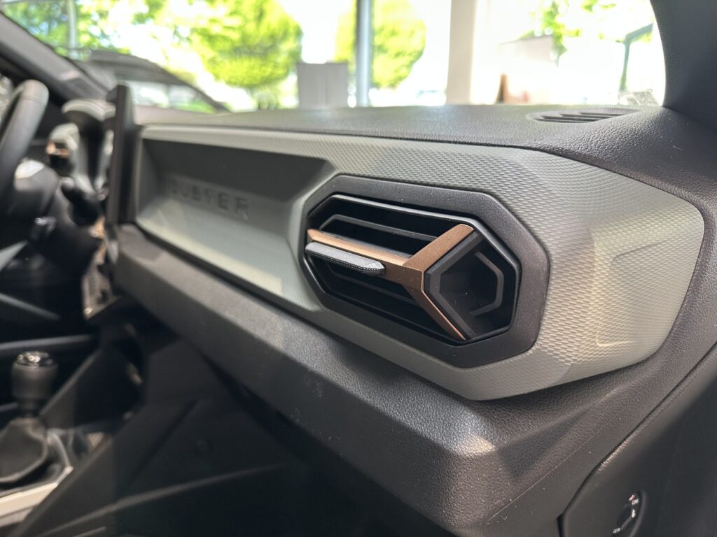 Dacia Duster Exposé-Bild 9