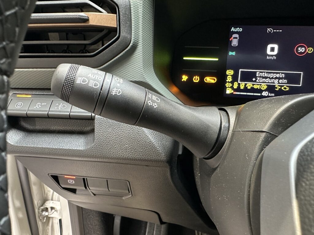 Dacia Duster Exposé-Bild 38