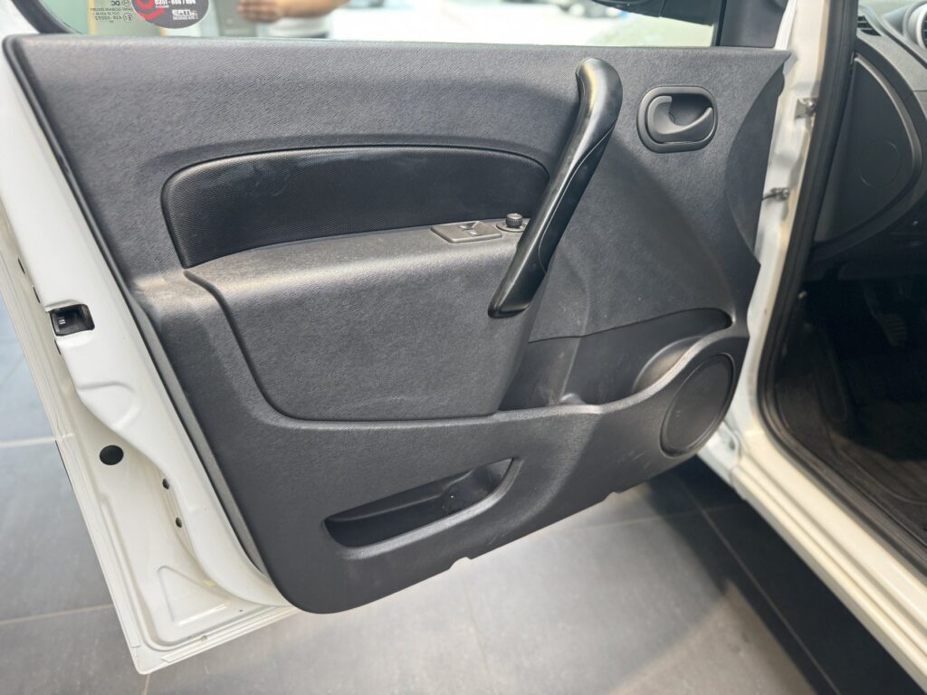 Renault Kangoo Exposé-Bild 17
