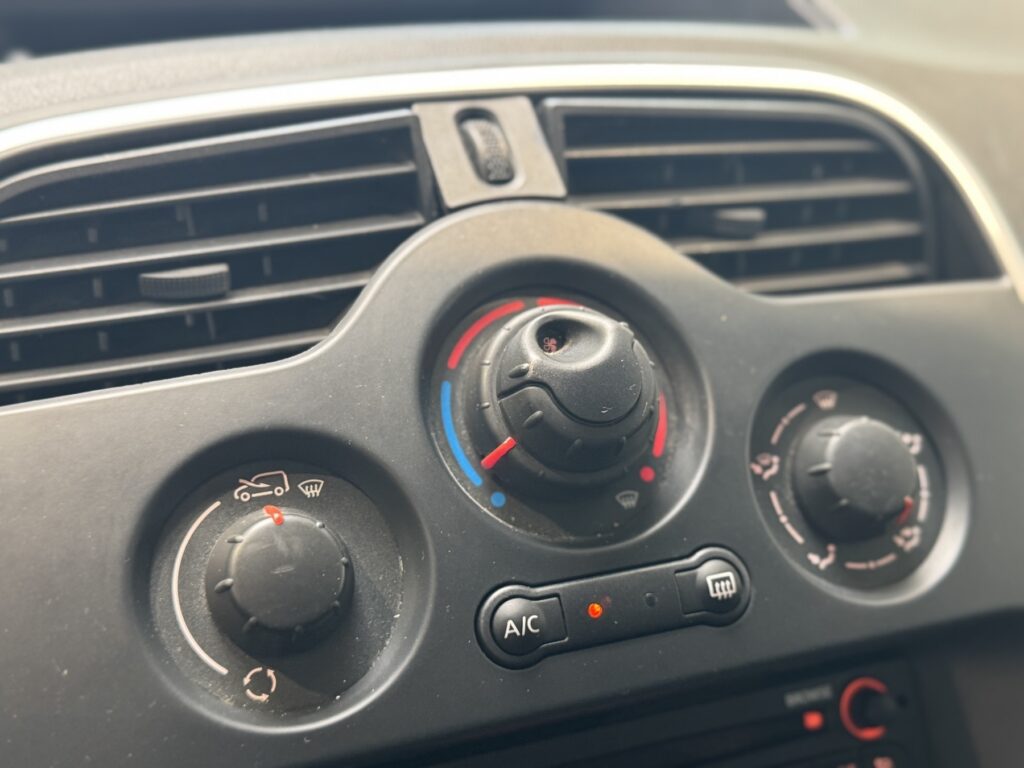 Renault Kangoo Exposé-Bild 30