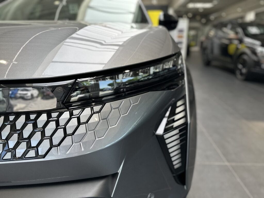 Renault Scenic E-TECH Exposé-Bild 3