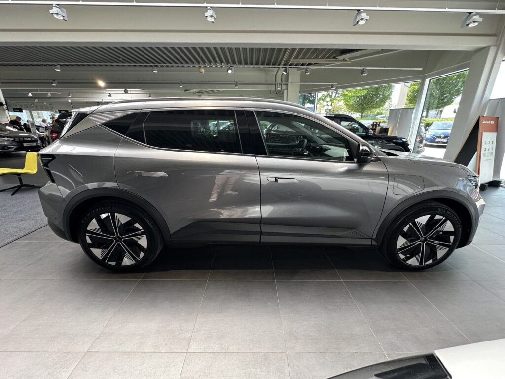 Renault Scenic E-TECH Exposé-Bild 9