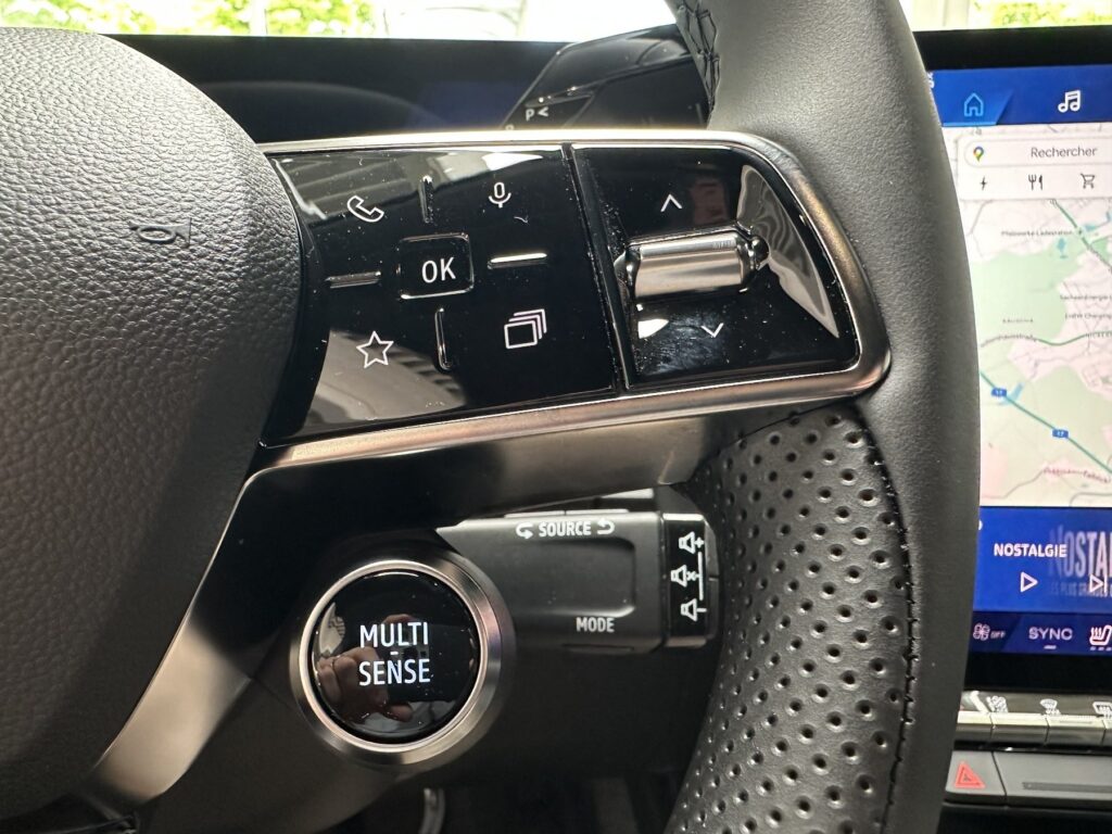 Renault Scenic E-TECH Exposé-Bild 38
