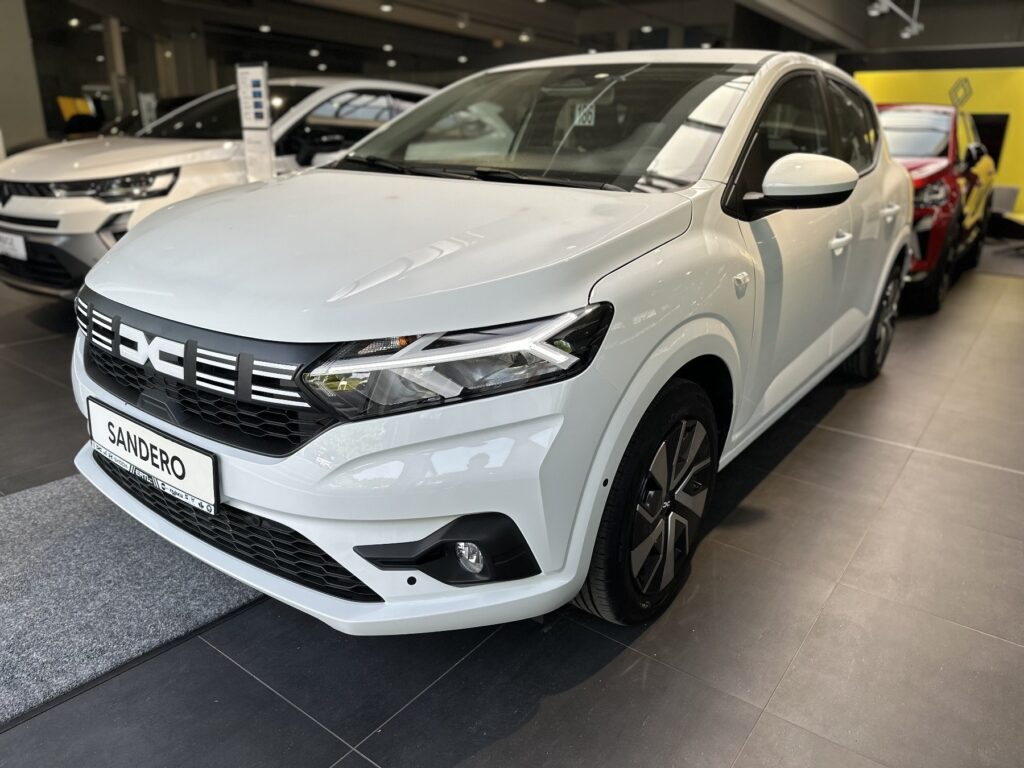 Dacia Sandero Exposé-Bild 1