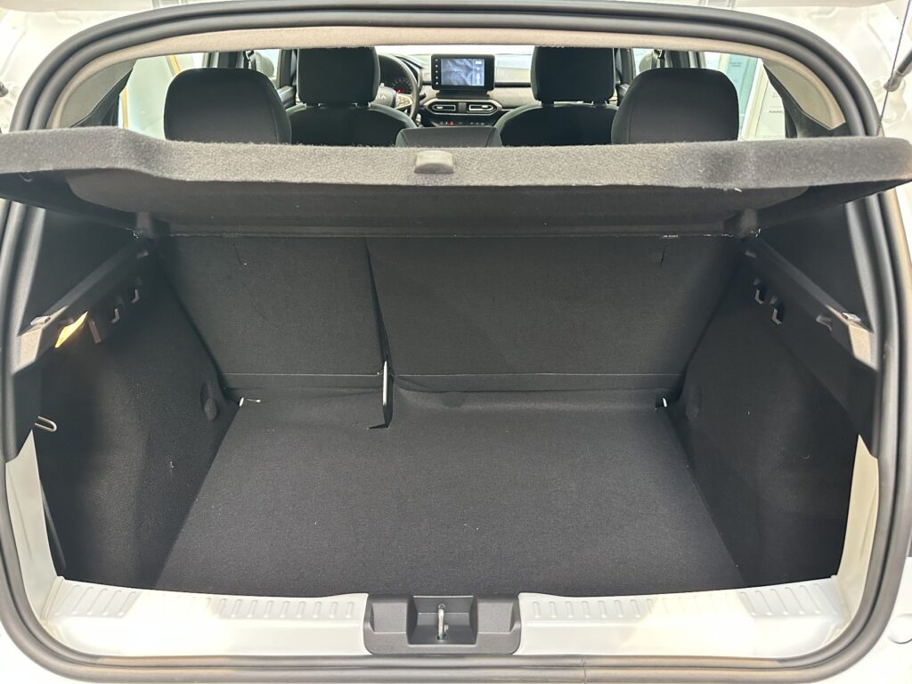 Dacia Sandero Exposé-Bild 22