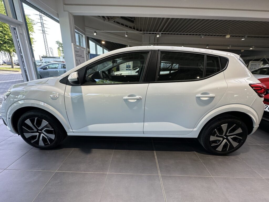 Dacia Sandero Exposé-Bild 26