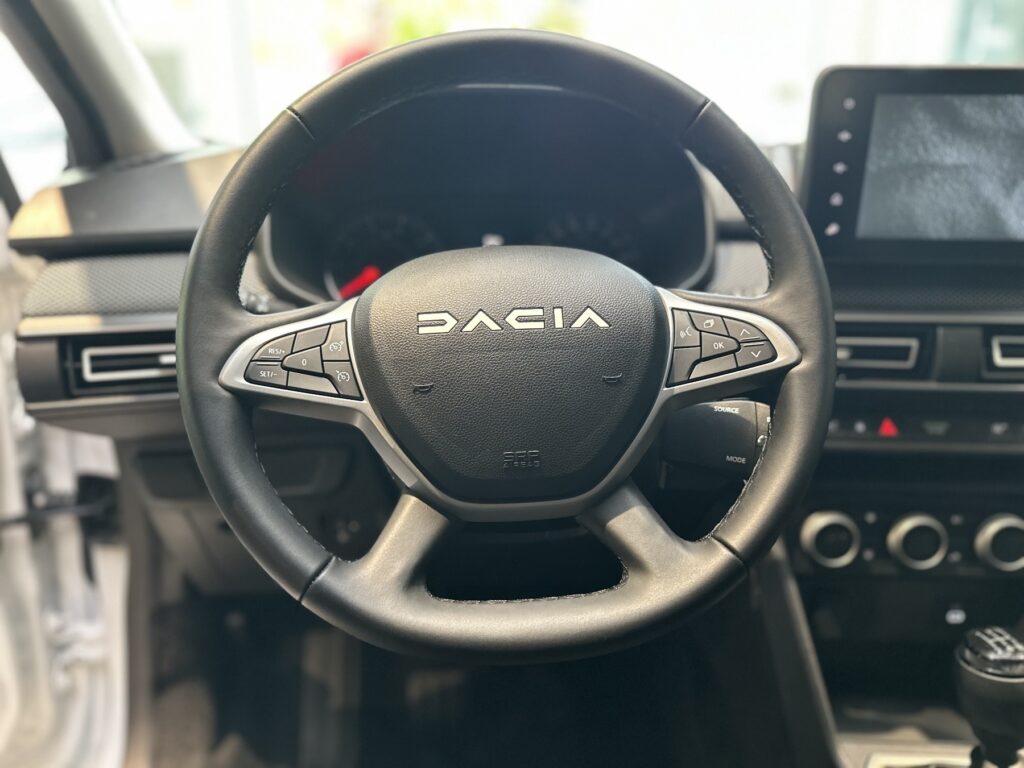Dacia Sandero Exposé-Bild 35