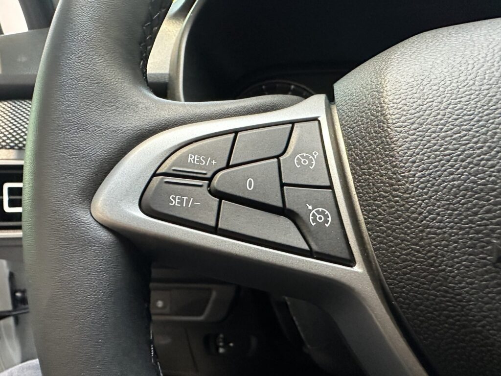 Dacia Sandero Exposé-Bild 36