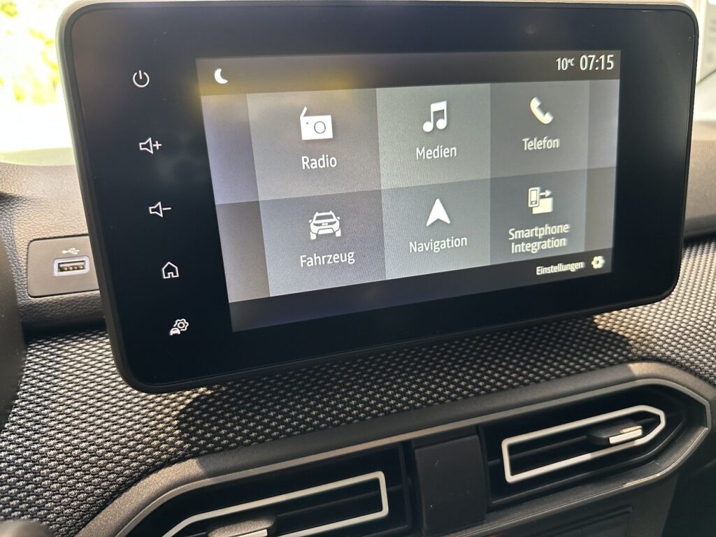 Dacia Sandero Exposé-Bild 40