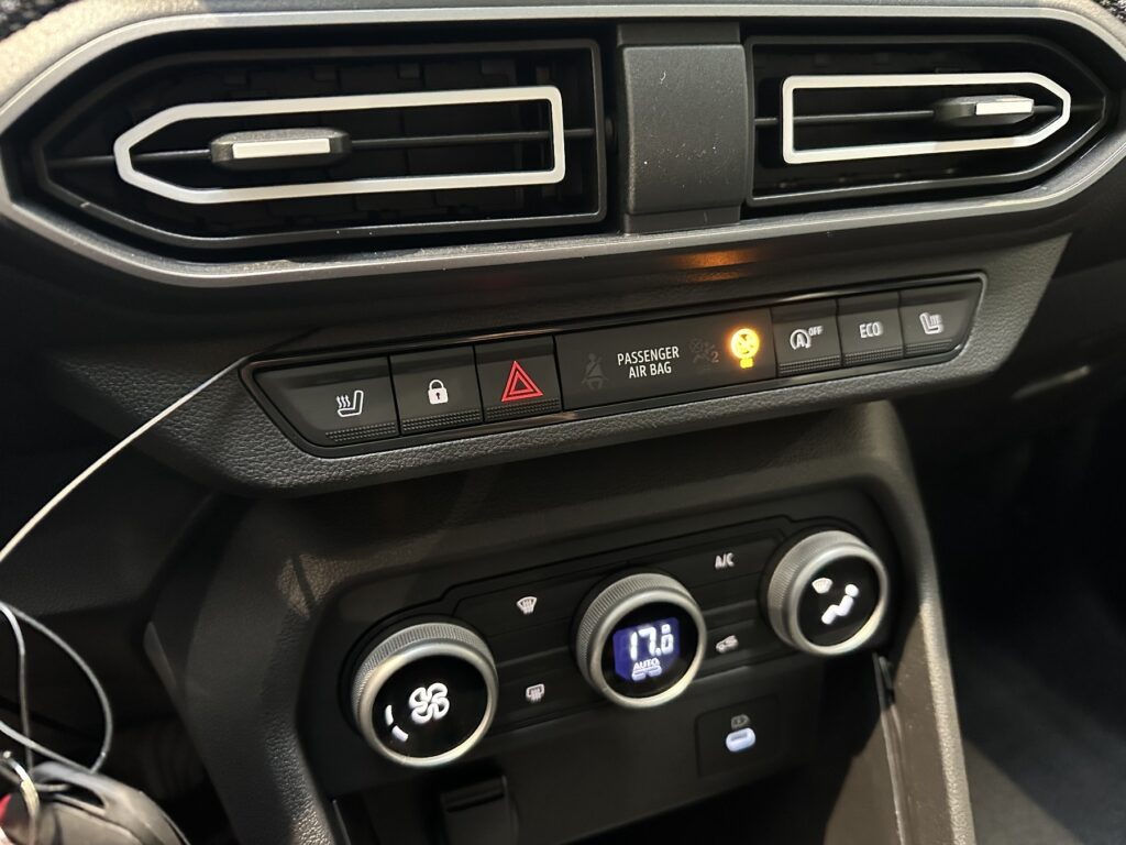 Dacia Sandero Exposé-Bild 43