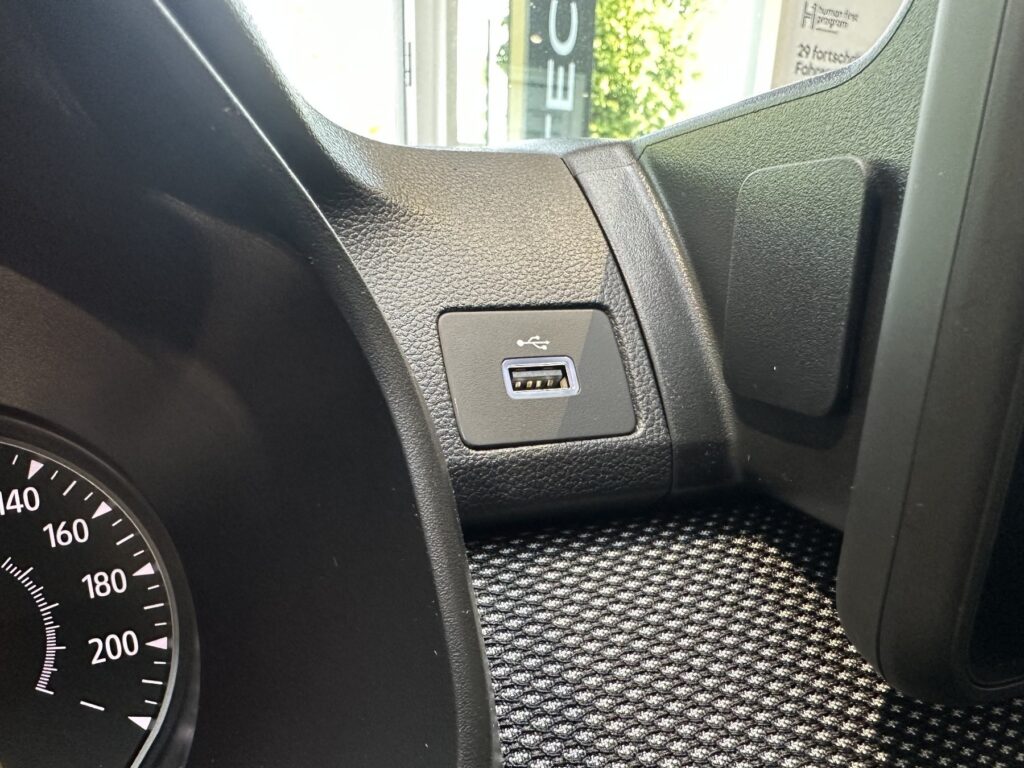 Dacia Sandero Exposé-Bild 50