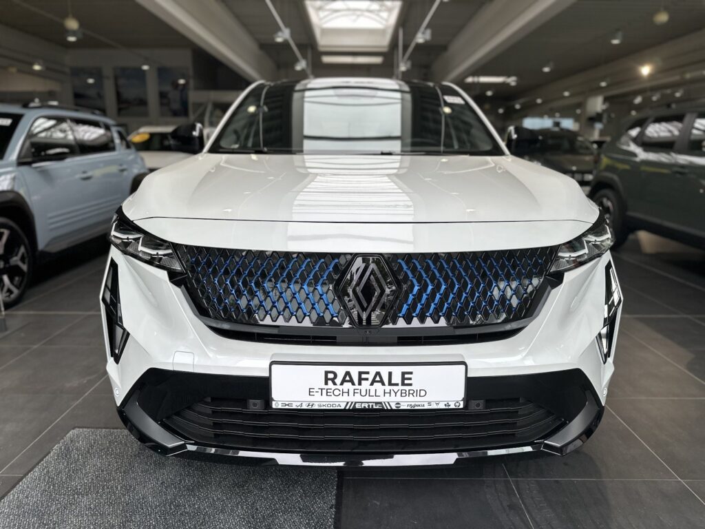 Renault Rafale Exposé-Bild 2