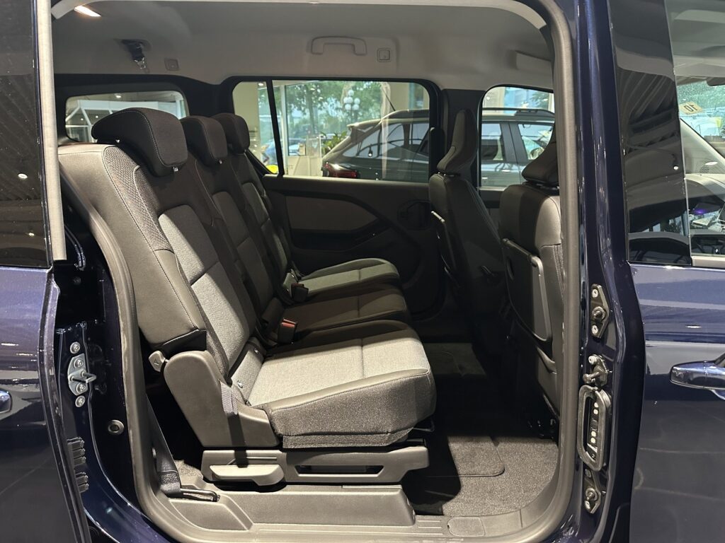 Renault Kangoo Exposé-Bild 16