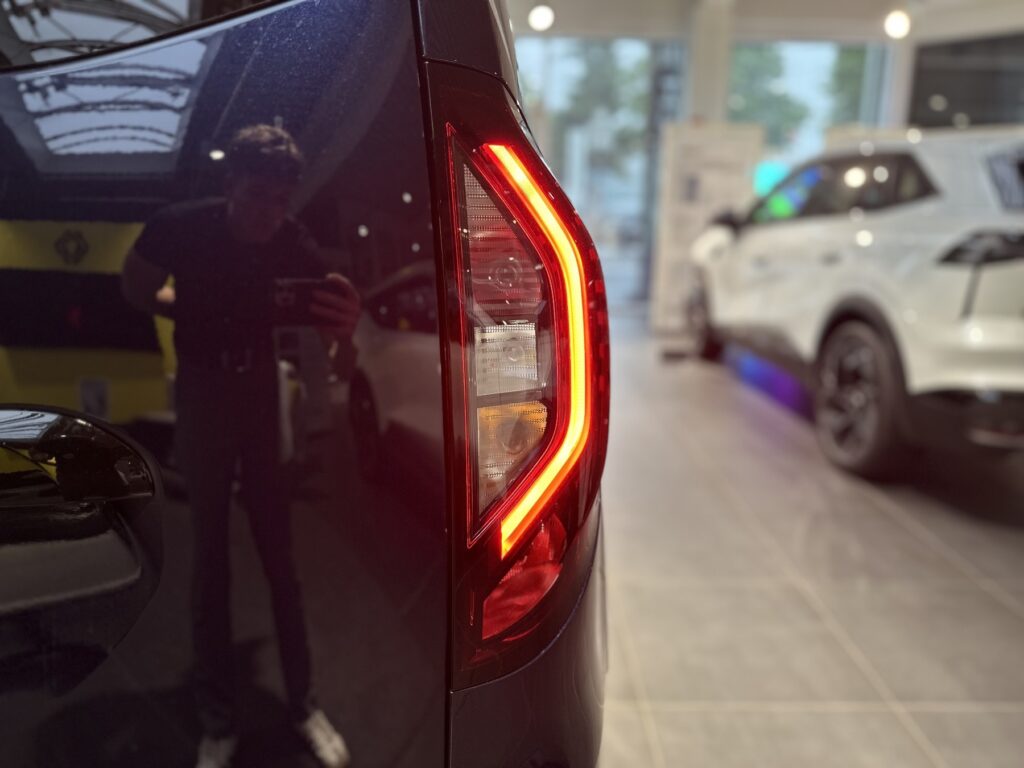 Renault Kangoo Exposé-Bild 25