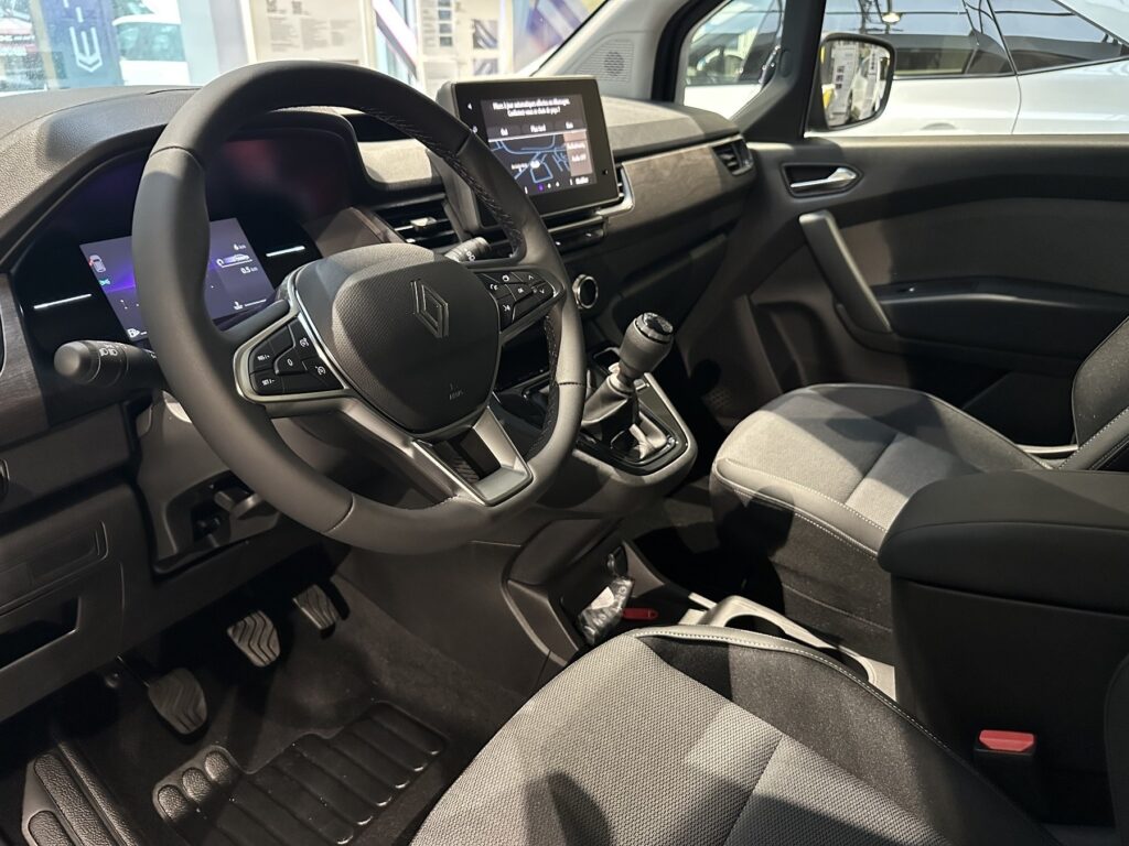 Renault Kangoo Exposé-Bild 37