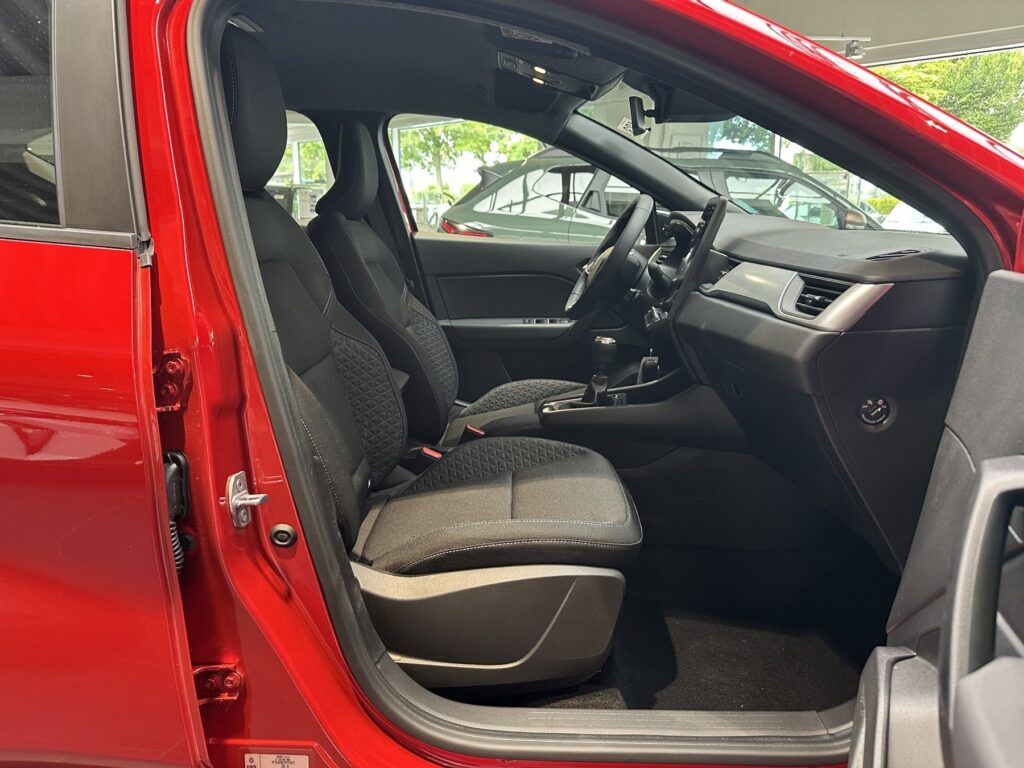 Renault Captur Exposé-Bild 9