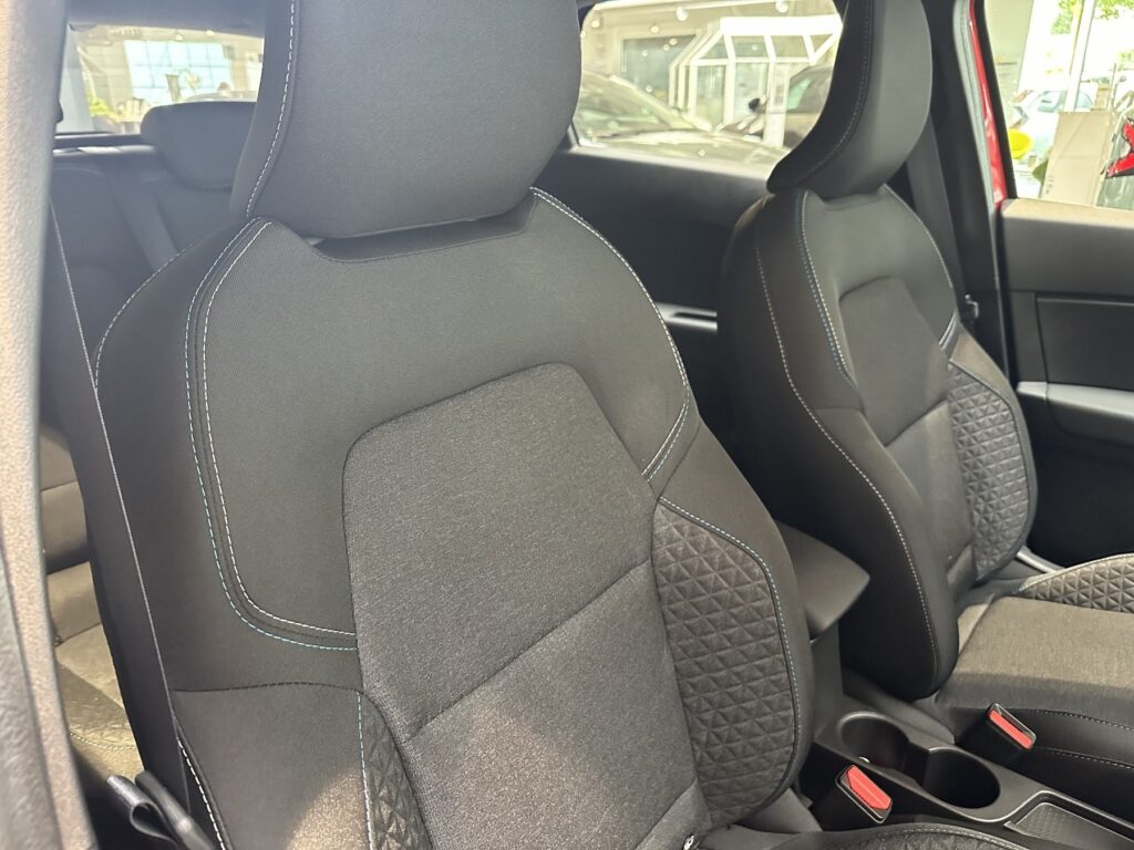 Renault Captur Exposé-Bild 13