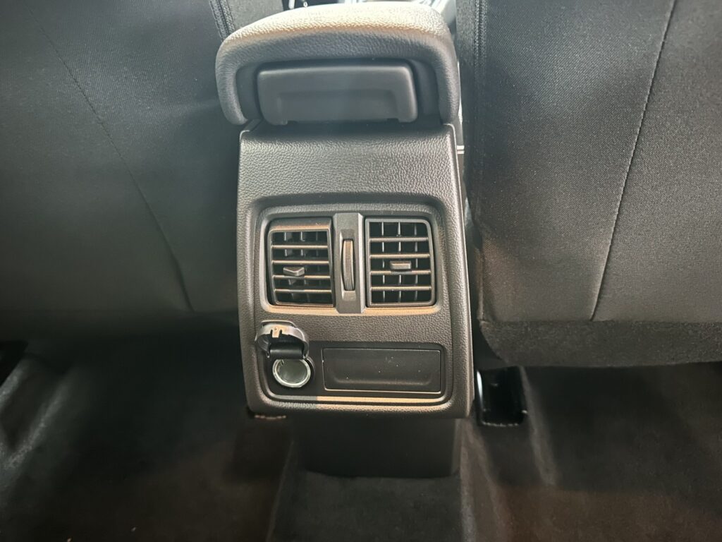 Renault Captur Exposé-Bild 17
