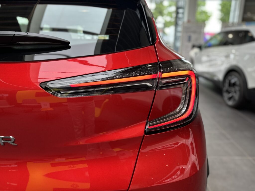 Renault Captur Exposé-Bild 22