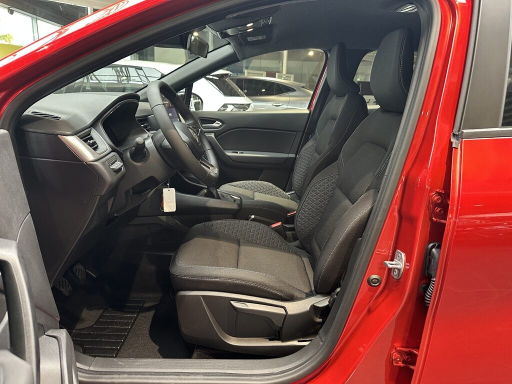 Renault Captur Exposé-Bild 30