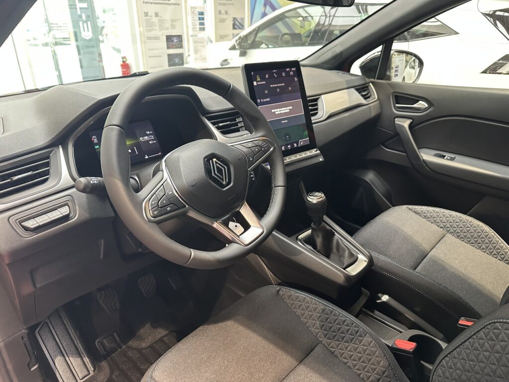 Renault Captur Exposé-Bild 33
