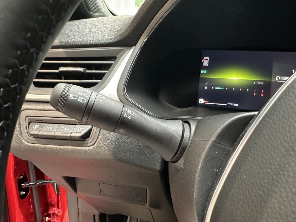 Renault Captur Exposé-Bild 38