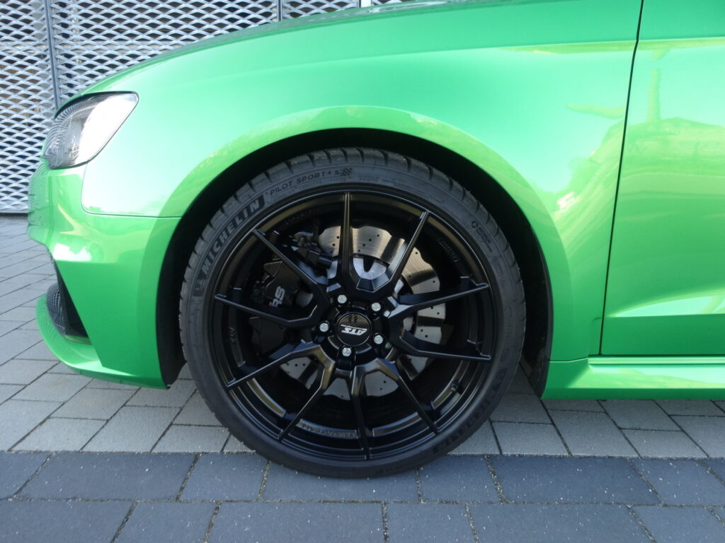 AUDI RS3 Exposé-Bild 5