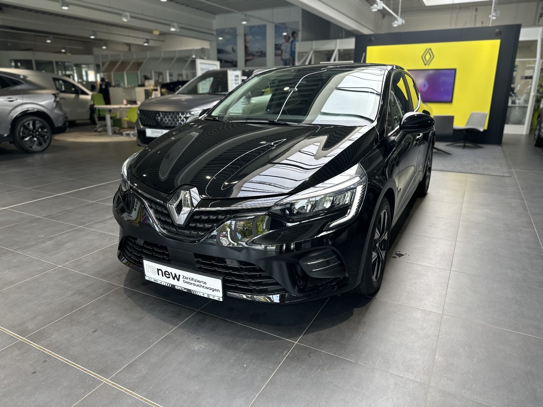 Renault Clio (ww_41067)