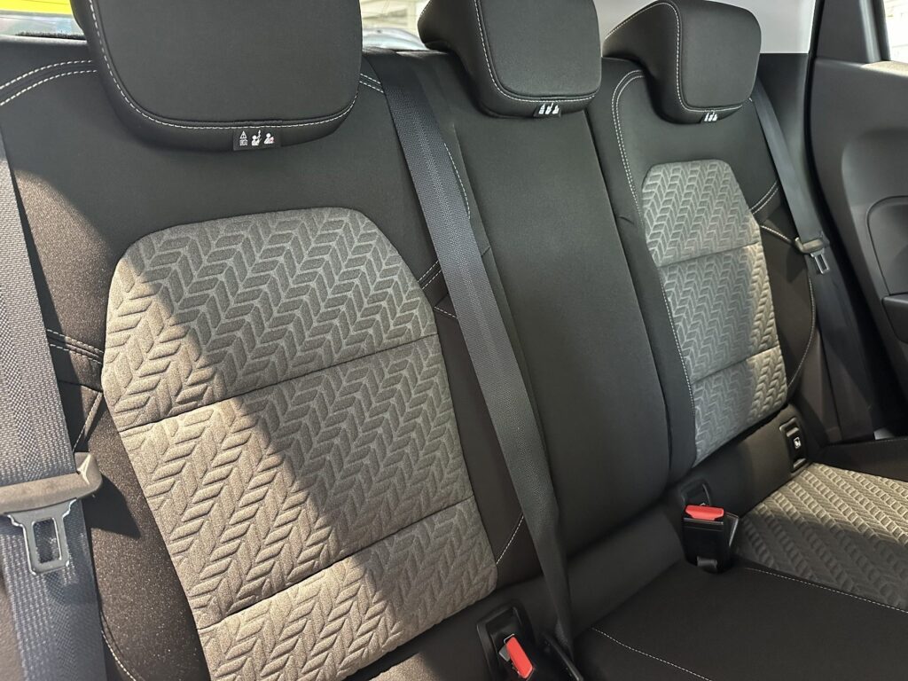 Renault Clio Exposé-Bild 18