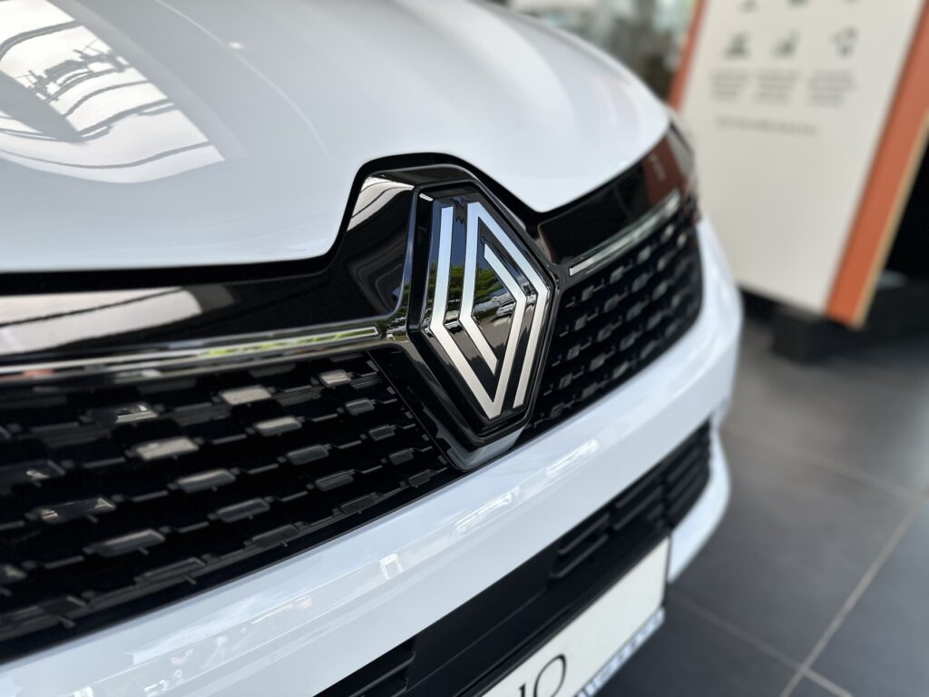 Renault Clio Exposé-Bild 6