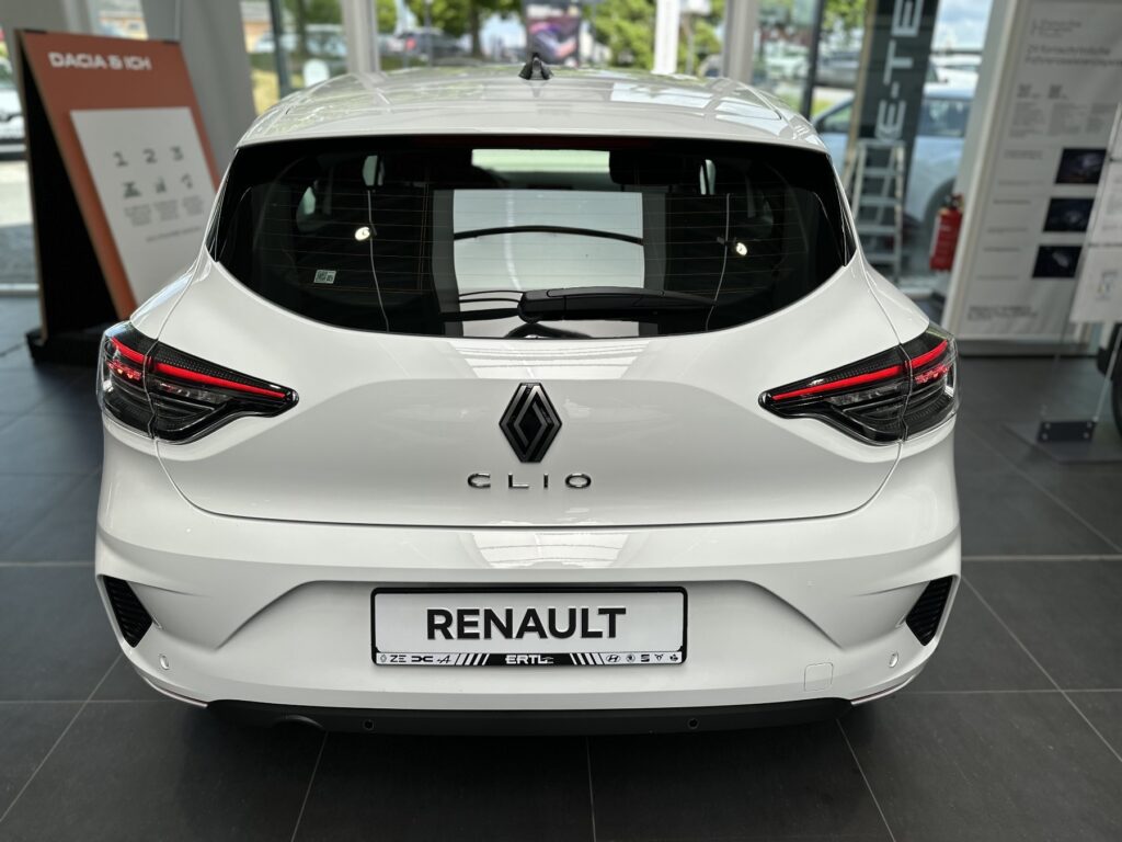 Renault Clio Exposé-Bild 18