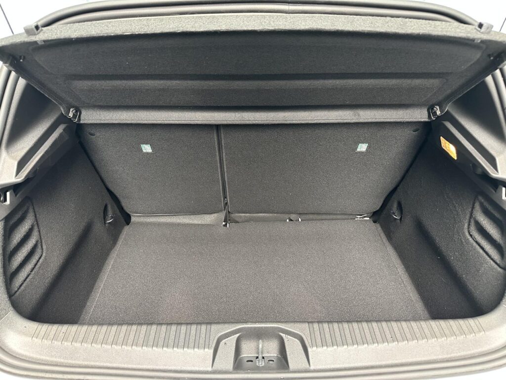 Renault Clio Exposé-Bild 22