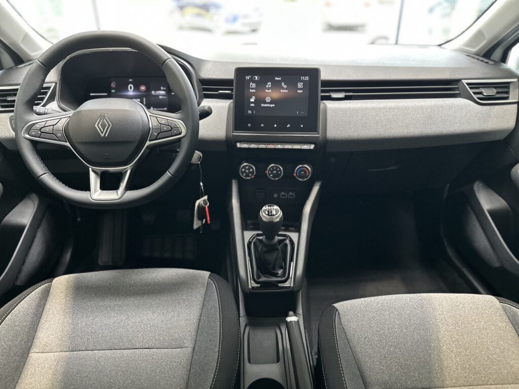 Renault Clio Exposé-Bild 30